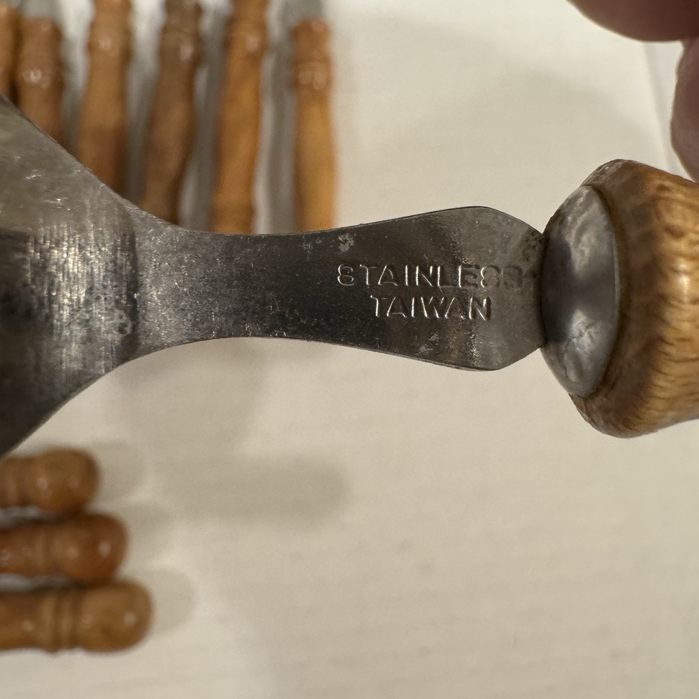 Harbor House / LIFETIME Old Homestead Wood Handle Flatware Lot 40 Pieces - Picture 8 of 14
